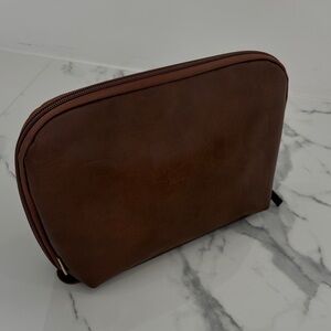 BEIS UNISEX Brown Leather Toiletry Bag